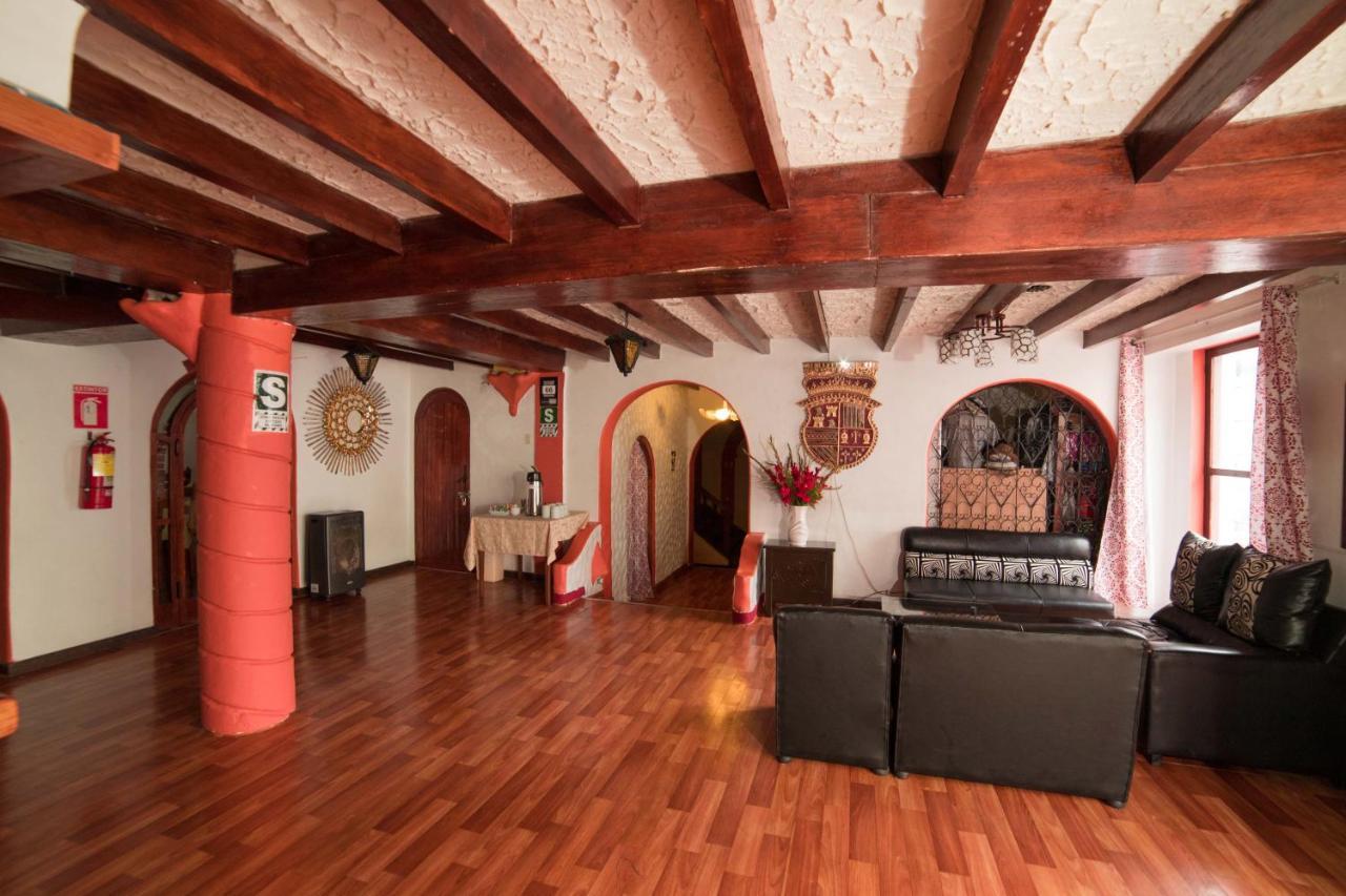 Carlos V Hotell Cusco Exteriör bild